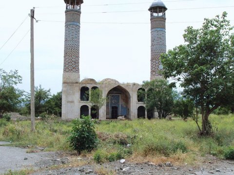Qarabağdakı bütün kilsə və məscidlər bərpa ediləcək - RƏSMİ
