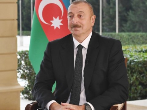 Prezident kilsəyə mərmi atılması iddiasına münasibət bildirdi
