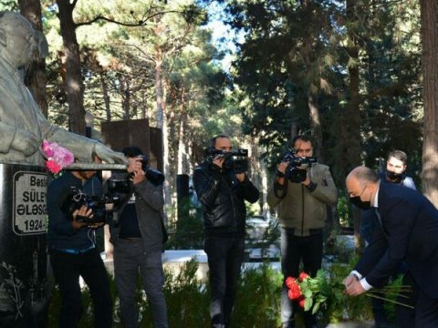Mədəniyyət Nazirliyinin rəhbərliyi Fəxri xiyabanı ziyarət etdi - FOTO