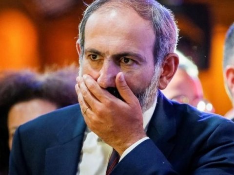 Paşinyanın kabinetindən əşyaları OĞURLANDI