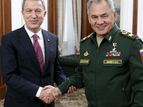 Hulusi Akar rusiyalı həmkarı ilə Qarabağı müzakirə etdi