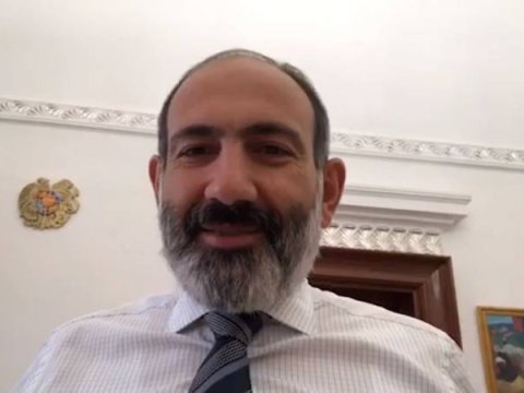 Paşinyan hələ də bunkerdə gizlənir
