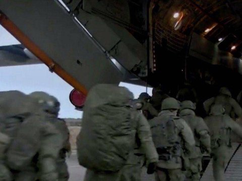 İrəvana daha 8 təyyarə sülhməramlı gətirildi