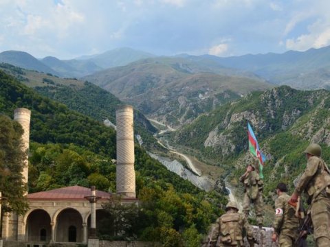 28 ildən sonra ilk dəfə Şuşadakı evlərini gördü - VİDEO