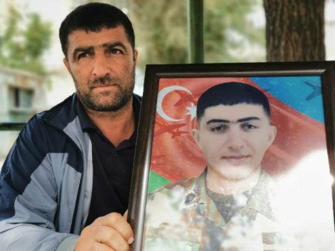 “Sonuncu ümidimi onun üzərinə örtülən bayrağa bükdüm” - Oğlu ilə fəxr edən Şəhid atası - REPORTAJ
