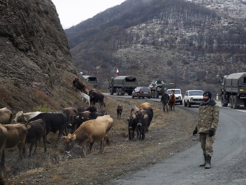 Sülhməramlıların yeni FOTOLARI yayıldı