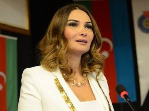“Demokrat” Baş nazirin diktatura rejimi
