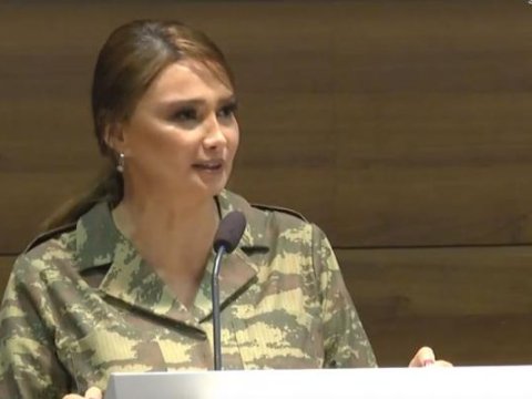 Qənirə Paşayeva doğma rayonu azad olunmuş baş redaktorla görüşüb  