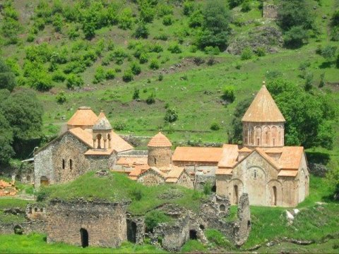 Kəlbəcərli jurnalistlər: “30 illik həsrət bitir...”