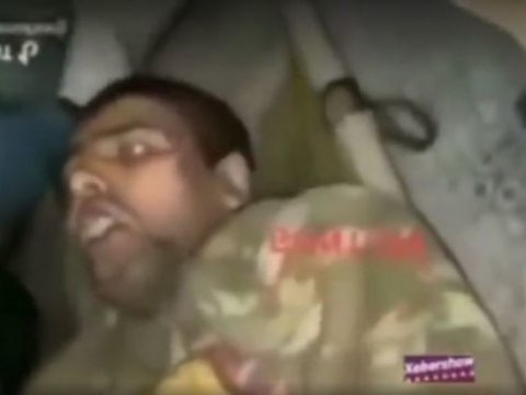 Ermənilər əsir götürdükləri azərbaycanlı əsgərə işgəncə verir - VİDEO