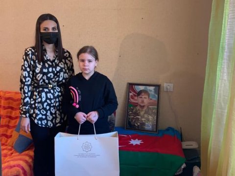 Şəhid Denis Proninin ailəsi ziyarət olundu - FOTO