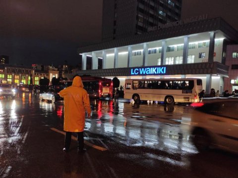 Bakı Nəqliyyat Agentliyi hava şəraiti ilə bağlı sürücülərə müraciət etdi - FOTO