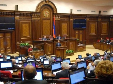 Ermənistanda növbədənkənar parlament seçkiləri keçirilə bilər
