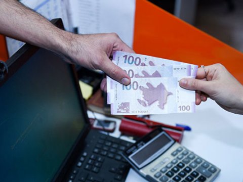 Bağlanan bankların əmanətçilərinə ödənilən kompensasiyanın məbləği AÇIQLANDI