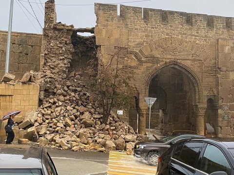 Dərbənd qalasının divarı dağıldı – FOTO