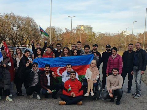 Münhendə qələbə yürüşü keçirilib - FOTO