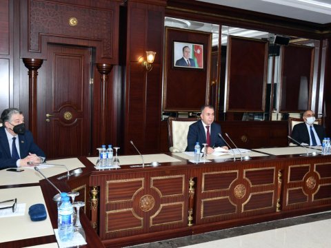 Polietilen torba və plastik stəkan satanlar 4 min manat cərimə ediləcək