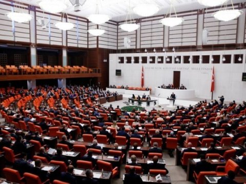 Türkiyə parlamenti Azərbaycana hərbi qüvvələr göndərməsini TƏSDİQLƏDİ