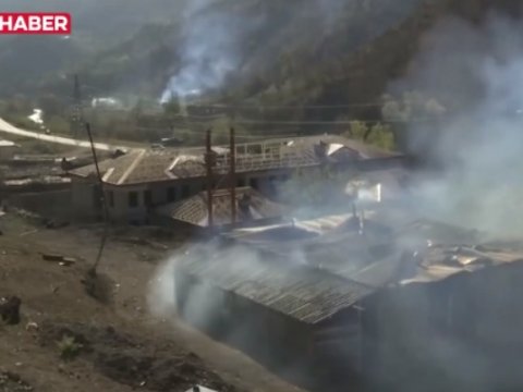Ermənilər Ağdamda evləri yandırırlar - VIDEO