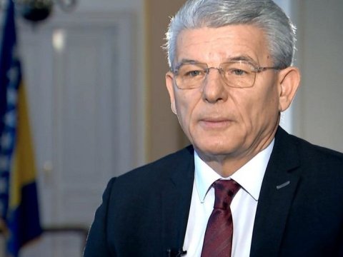 Şefik Caferoviç Prezident İlham Əliyevə zəng etdi