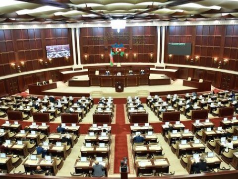 Milli Məclisin sabahkı iclasının gündəliyi DƏYİŞDİRİLDİ