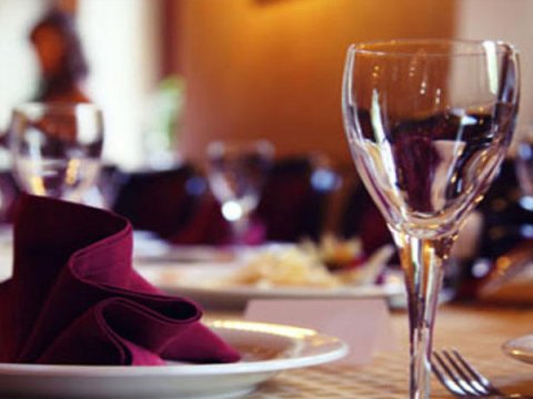 Həftə sonları restoranlarda yerində xidmət dayandırılır - QADAĞA