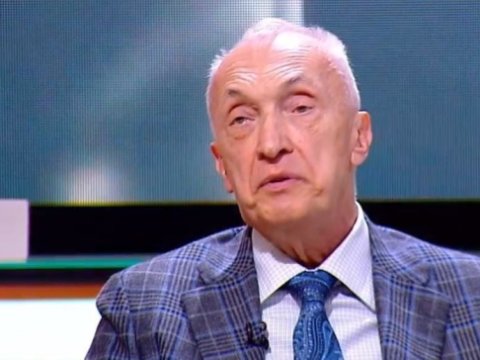 Koronavirusa yoluxan baş infeksionistin vəziyyəti pisləşdi