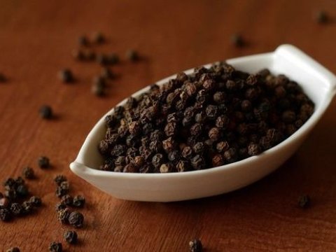 Koronavirusdan qara bibər vasitəsilə qorunmaq olar