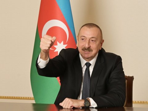 Deputatlar parlamentin iclasında Prezidentin xalqa müraciətinə baxdılar