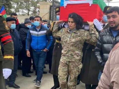 Ərini və qardaşını şəhid verən Azərbaycan XANIMI - Günün FOTOSU  