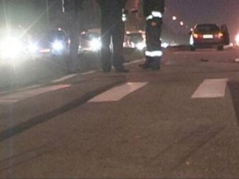 Polis əməkdaşını maşın vuraraq öldürdü