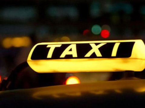 Koronavirusa yoluxan taksi sürücüsü iş başında YAXALANDI