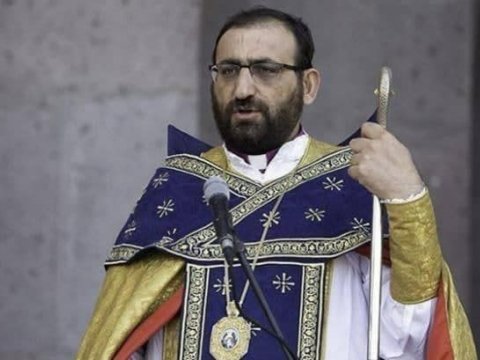 Paşinyanı istefaya çağıran keşiş saxlanıldı