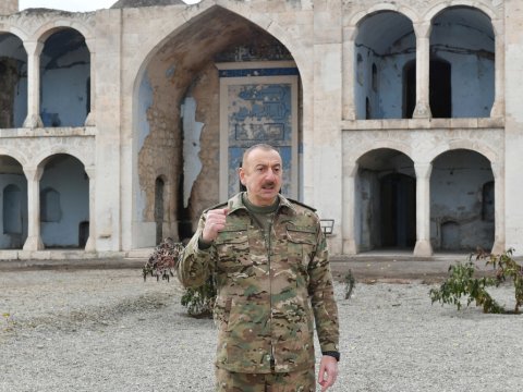 İlham Əliyev: “Paşinyan mənim sözümə qulaq assaydı, belə rəzil durumda olmazdı”