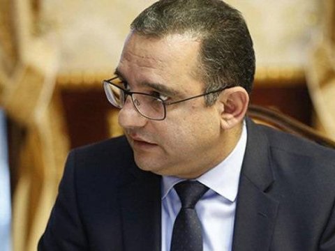 Ermənistanda daha bir nazir istefa verdi