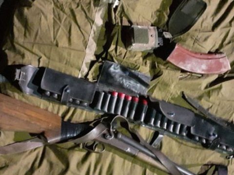 Ermənistanda ordudan buraxılan könüllülər silahı təhvil vermirlər