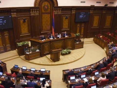 Ermənistan parlamenti hərbi vəziyyətlə bağlı QƏRAR VERDİ