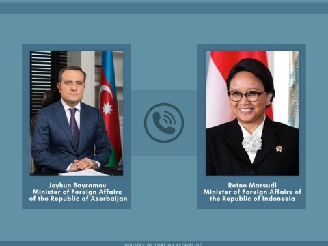 Ceyhun Bayramov indoneziyalı həmkarı ilə danışdı