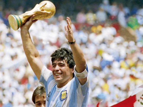 İtaliya klublarından Maradona qərarı 