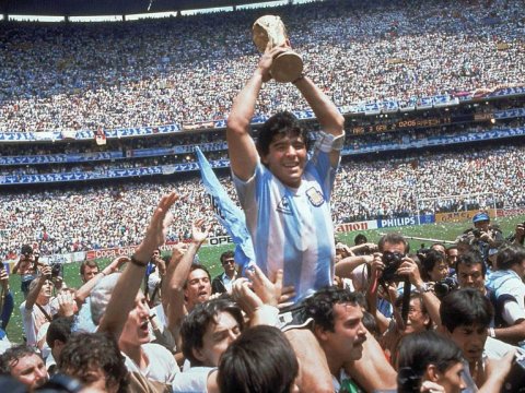 Maradona bütün dünyada anılacaq