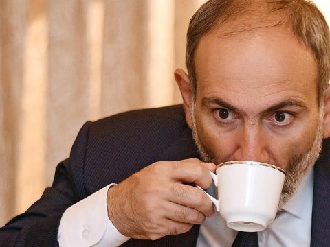 Eks-prezident Paşinyanı “zərərverici ruhi xəstə” ADLANDIRDI