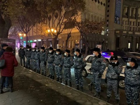Paşinyanın istefasını tələb edən onlarla etirazçı saxlanıldı