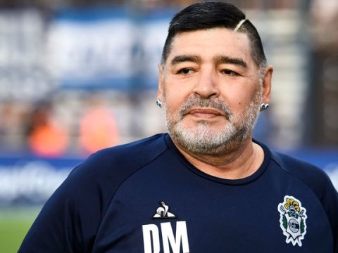 Maradonanın psixiatrının evində axtarış aparılır