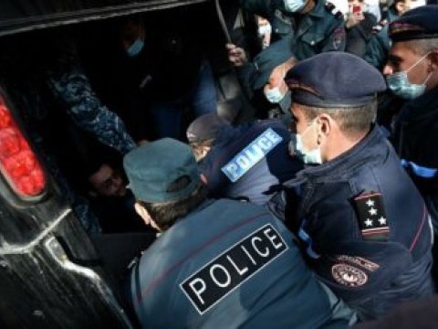 Paşinyanın istefasını tələb edən daha 35 nəfər saxlanıldı