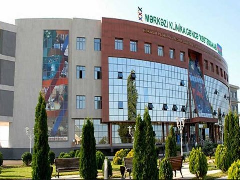 Gəncədə yaralı hərbçilər ziyarət edildi