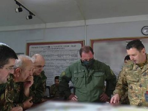Tonoyan “dqr”in “müdafiə naziri” barədə Azərbaycana məxfi məlumat sızdırıb...
