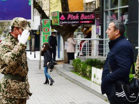 Gəncədə polis reyd keçirdi - karantini pozanlar cərimələndi