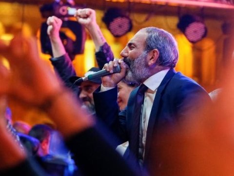 Erməni xalqı üçün bir yolayrıcıdır: papağını qarşıya qoyub fikirləşməlidir - ŞƏRH 