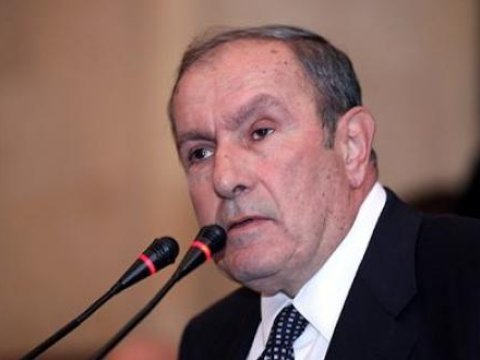 “Ermənistanda vətəndaş müharibəsi baş verə bilər” - Petrosyan