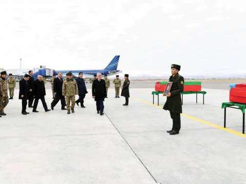 Naxçıvanda şəhidlərimizin qarşılanma mərasimi - FOTO
